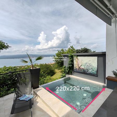 Art Gallery House With A Small Relaxing Pool Криквеница Екстериор снимка
